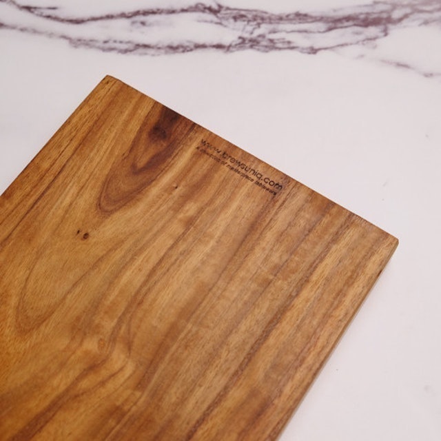 Brewsuniq Teak Wooden Serving Board W Handle 40.5 x 16.2cm Translation missing: id.activerecord.decorators.item_part_image/alt