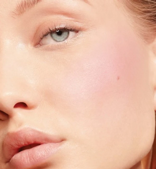 Dior Backstage Rosy Glow Blush Translation missing: id.activerecord.decorators.item_part_image/alt