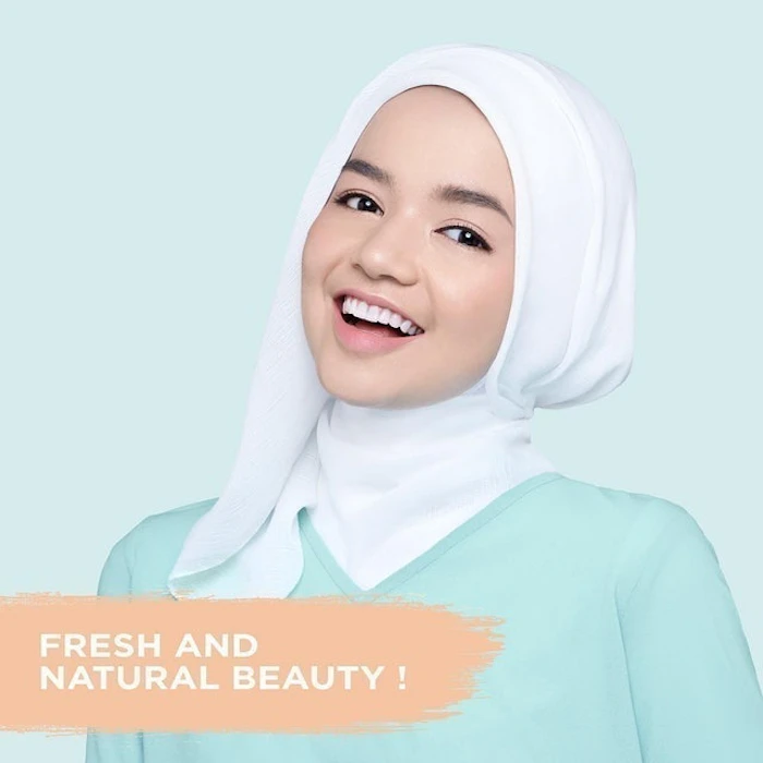 Wardah Luminous Liquid Foundation Translation missing: id.activerecord.decorators.item_part_image/alt