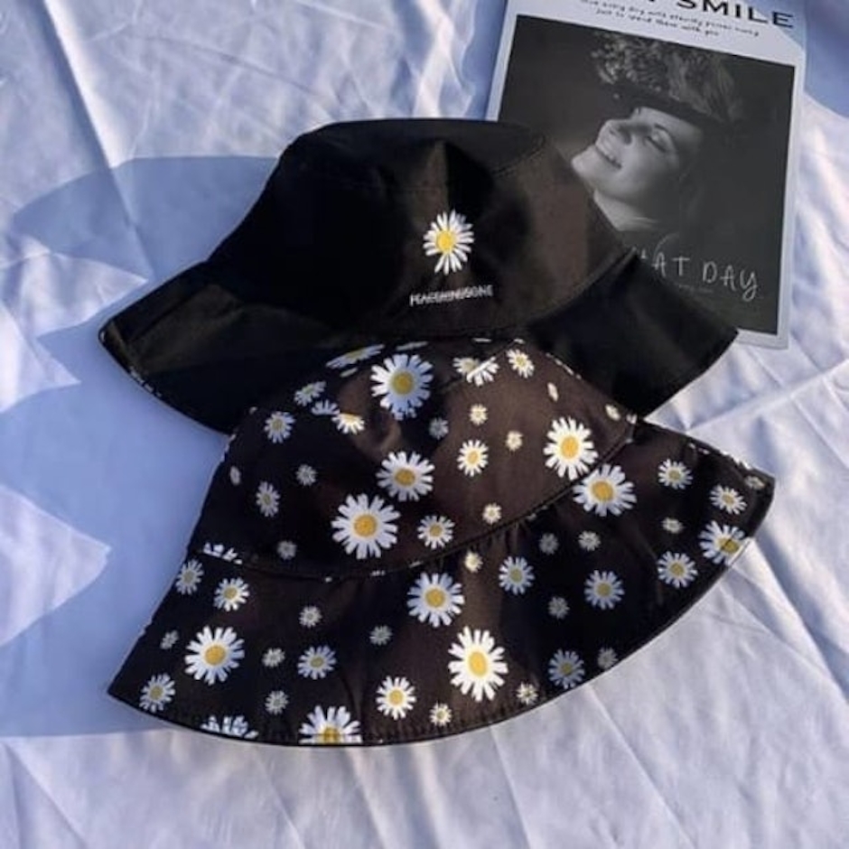 PEACEMINUSONE Reversible Bucket Translation missing: id.activerecord.decorators.item_part_image/alt