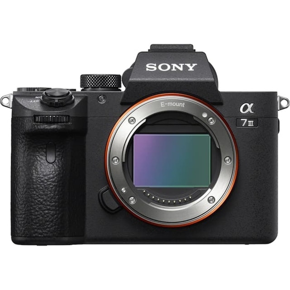 Sony α7 III with 35-mm Full-frame Image Sensor Translation missing: id.activerecord.decorators.item_part_image/alt