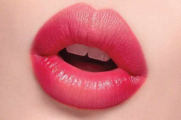 Amore Pacific Laneige Two Tone Lip Bar Translation missing: id.activerecord.decorators.item_part_image/alt