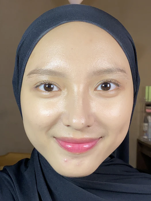 PT Martina Berto Tbk Sariayu Tinted Moisturizer Translation missing: id.activerecord.decorators.item_part_image/alt