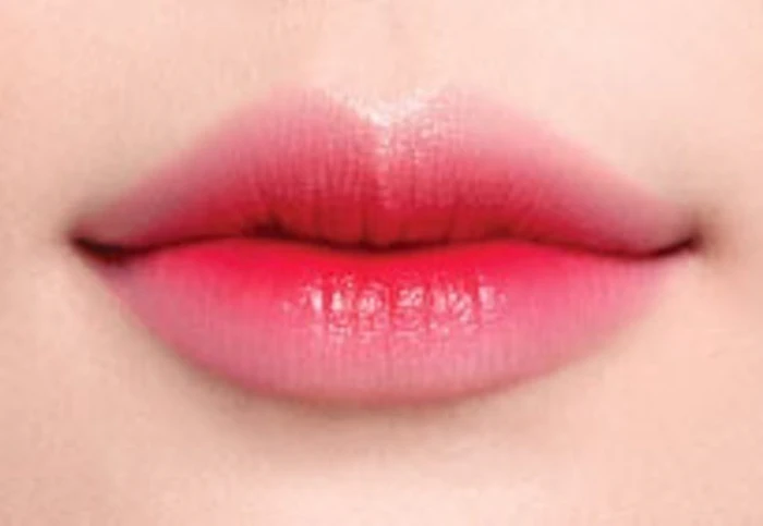 Amore Pacific Laneige Two Tone Lip Bar Translation missing: id.activerecord.decorators.item_part_image/alt