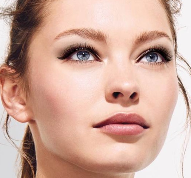 Oriflame The ONE 5-in-1 Wonder Lash Waterproof Mascara Translation missing: id.activerecord.decorators.item_part_image/alt