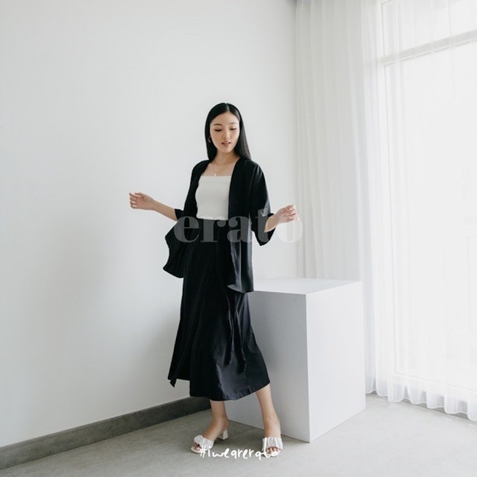 Erato Mikaela Slit Midi Skirt Translation missing: id.activerecord.decorators.item_part_image/alt