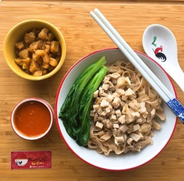Bakmi Ny.Ocha Mie Karet Ayam Translation missing: id.activerecord.decorators.item_part_image/alt