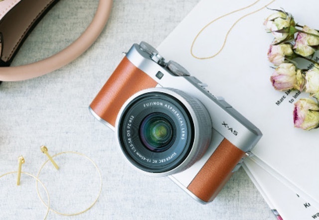 Fujifilm X-A5 Translation missing: id.activerecord.decorators.item_part_image/alt