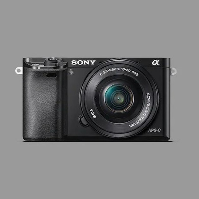Sony α6000 E-mount camera with APS-C Sensor Translation missing: id.activerecord.decorators.item_part_image/alt