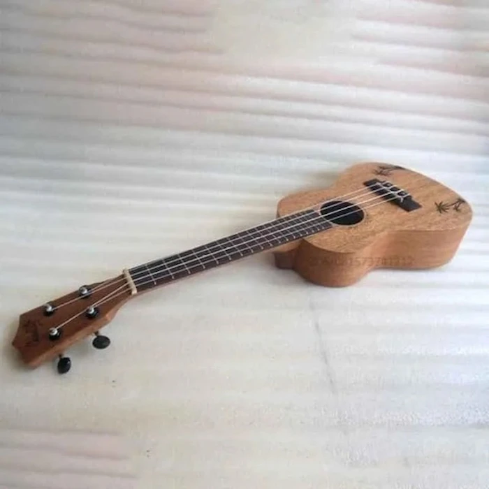 Cowboy Concert Ukulele Translation missing: id.activerecord.decorators.item_part_image/alt