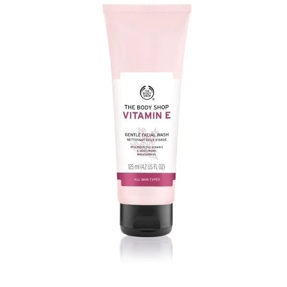 The Body Shop Vitamin E Face Wash Translation missing: id.activerecord.decorators.item_part_image/alt
