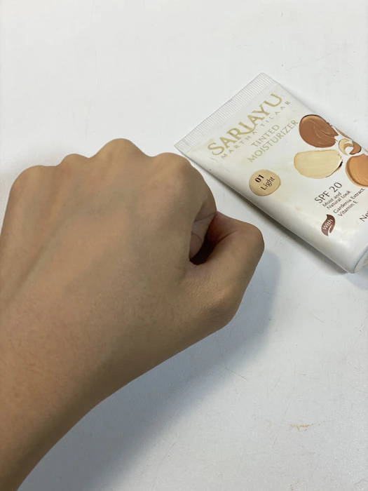 PT Martina Berto Tbk Sariayu Tinted Moisturizer Translation missing: id.activerecord.decorators.item_part_image/alt