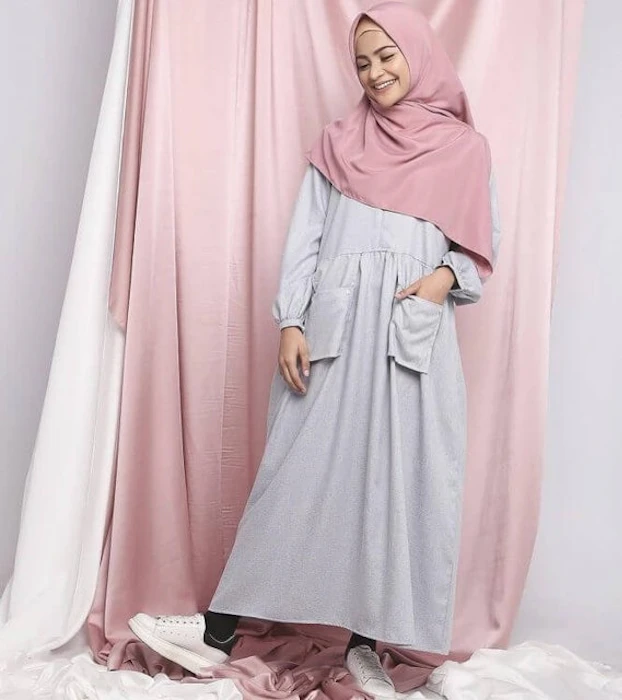 Hijab Princess Hulya Dress Translation missing: id.activerecord.decorators.item_part_image/alt