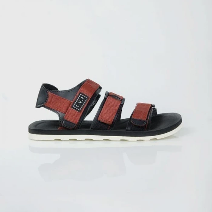 Tuf Shoes Rainier - White Black Maroon Translation missing: id.activerecord.decorators.item_part_image/alt