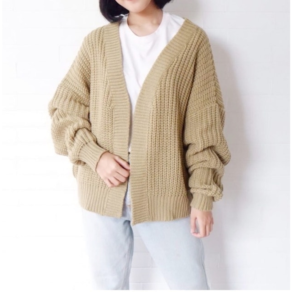 Vintage House Indonesia Aurora Corn Cardi Translation missing: id.activerecord.decorators.item_part_image/alt
