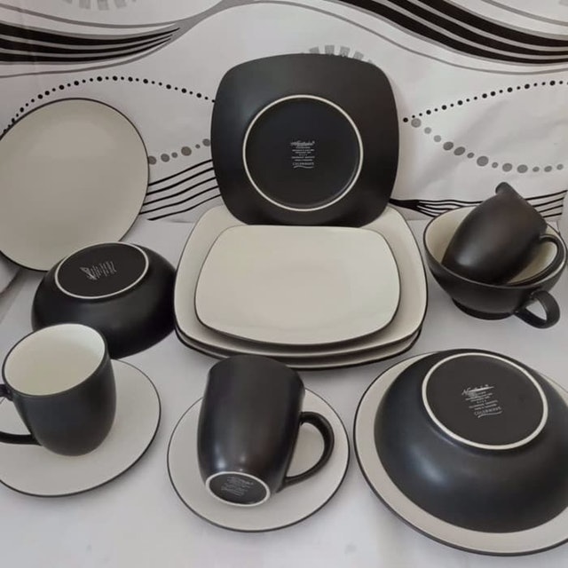 Noritake Graphite Dinner Set 14Pcs Translation missing: id.activerecord.decorators.item_part_image/alt