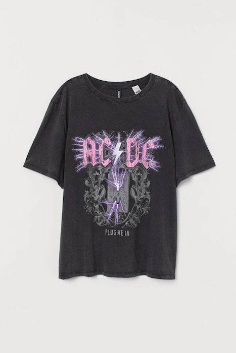H&M T-shirt With A Motif Translation missing: id.activerecord.decorators.item_part_image/alt