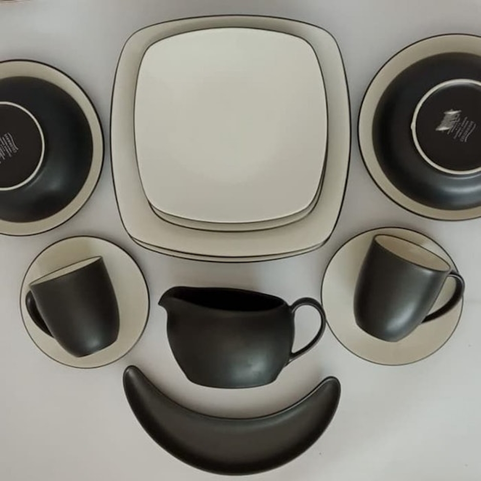Noritake Graphite Dinner Set 14Pcs Translation missing: id.activerecord.decorators.item_part_image/alt