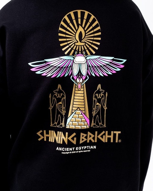 Shining Bright Dark Horse Pullover Hoodie Translation missing: id.activerecord.decorators.item_part_image/alt