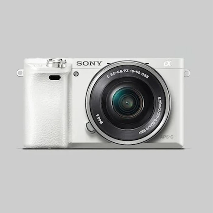Sony α6000 E-mount camera with APS-C Sensor Translation missing: id.activerecord.decorators.item_part_image/alt