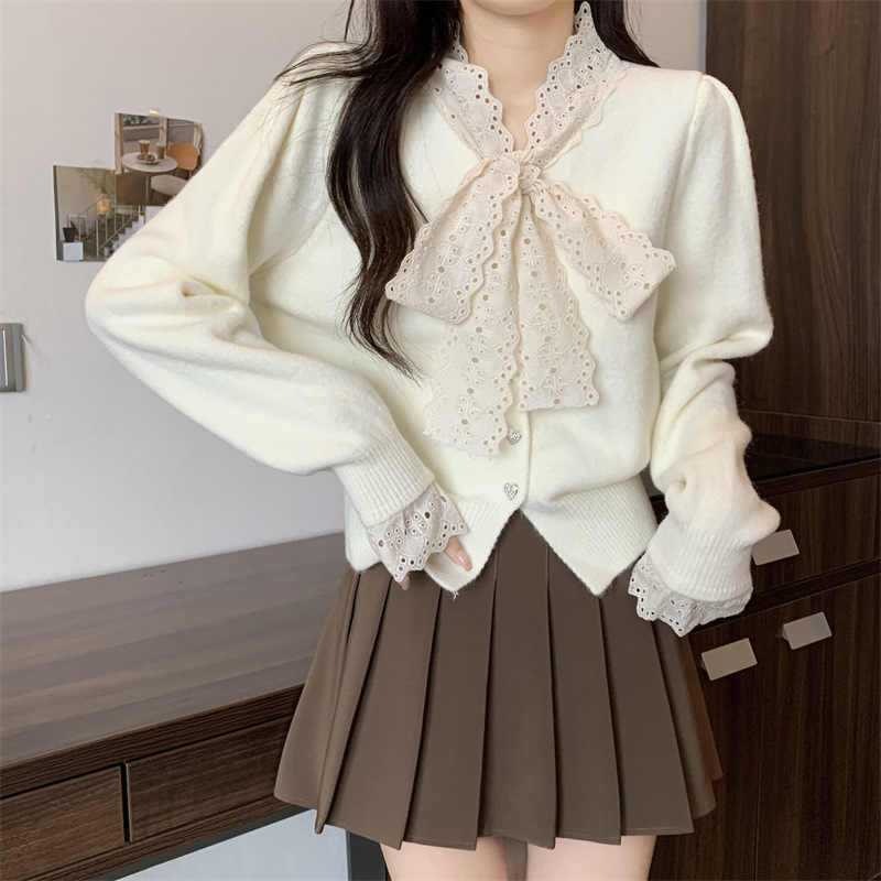 Lo Clothes Atasan Rajut Round Neck Polos Kombinasi Renda 2