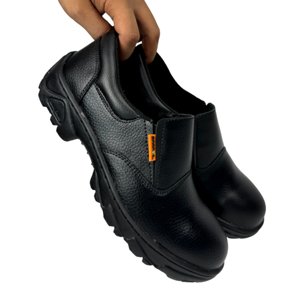 Garavil Sepatu Safety Slip On 4