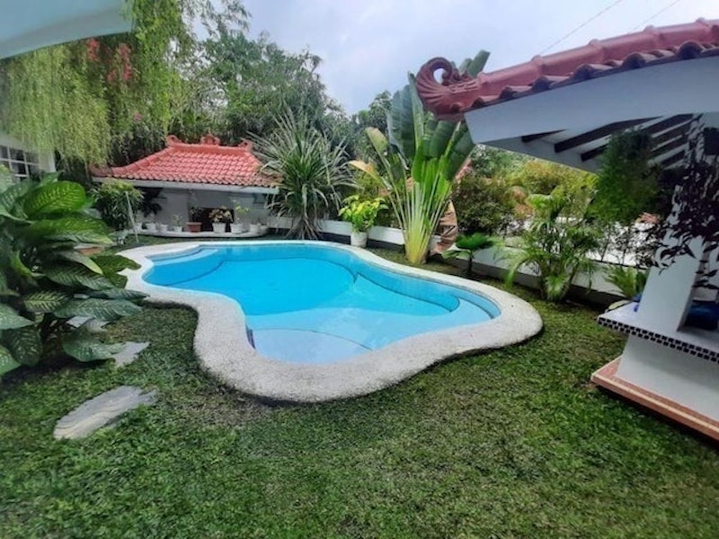 SUNKISS VILLA by Yogya Tropicana 2