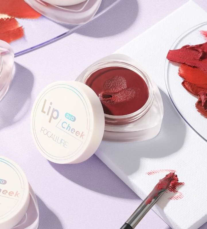 Dual-use Lip Mud Lip clay & Velvet-hazy Matte Blush on 3