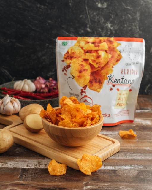 Leni Snacks  Keripik Kentang Asin Pedas