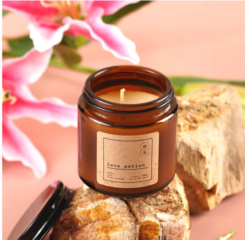 Wallery Scents Scented Candle Love Potion 4