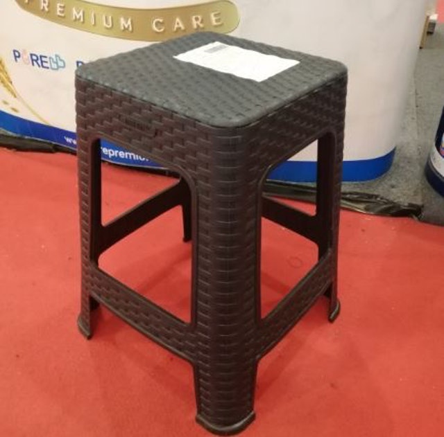 Tabitha Kursi Rotan Plastik