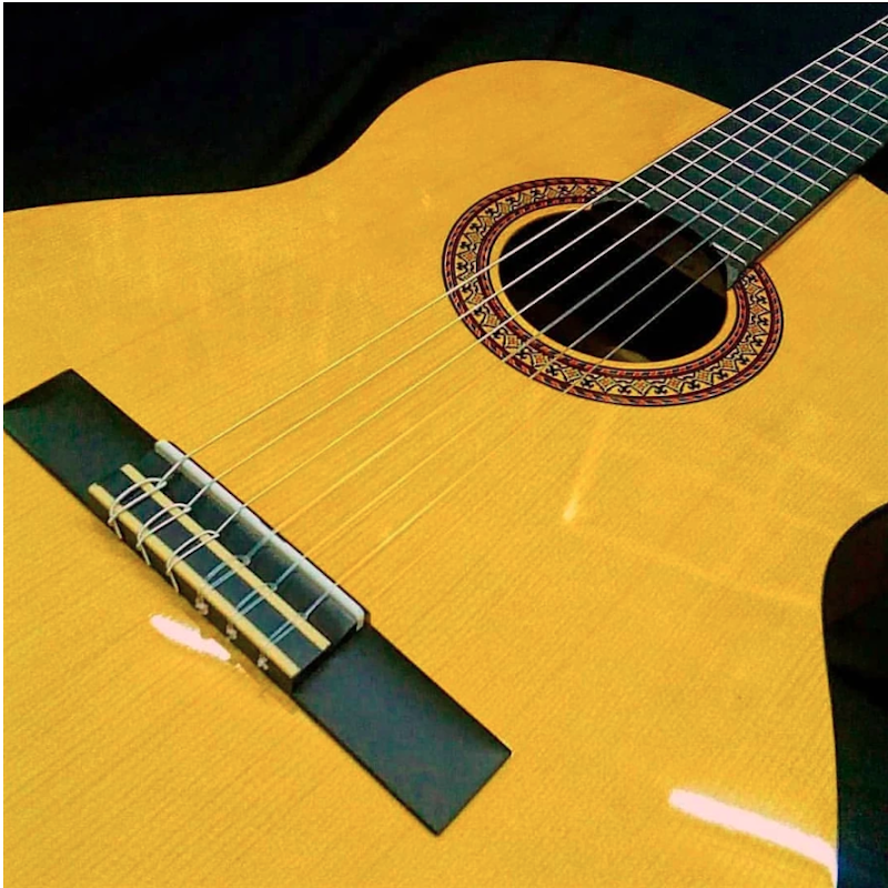 Yahama Gitar Klasik 3
