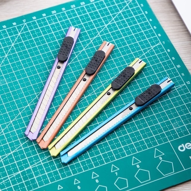 Deli Cutter SK5  E2066