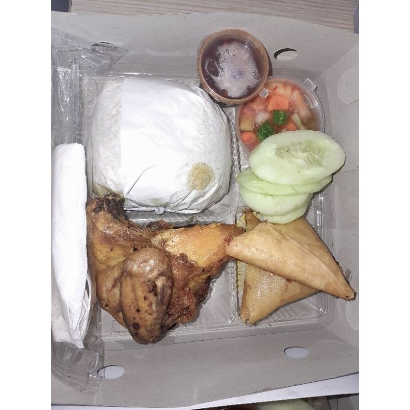 Bebek Dower Nasi Kebuli Ayam 1/4 ekor + Samosa 3