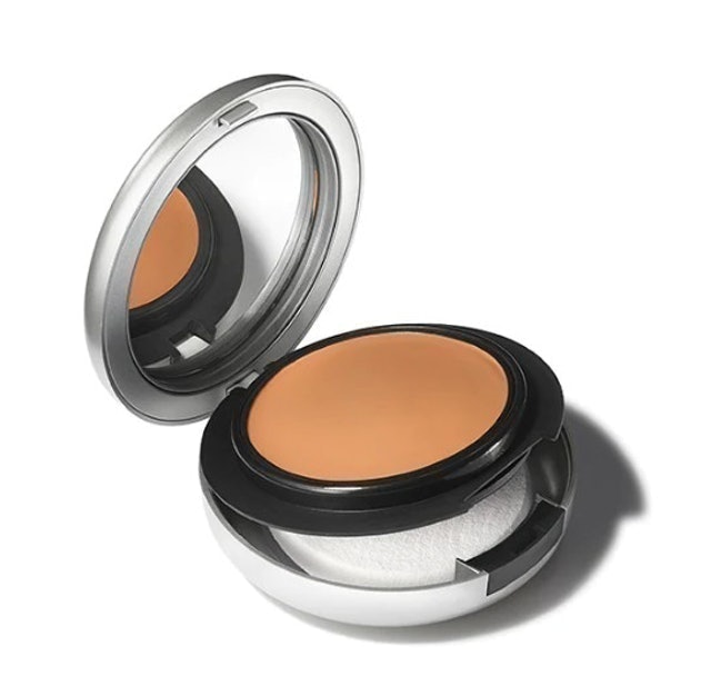 Studio Fix Tech Cream-to-Powder Foundation