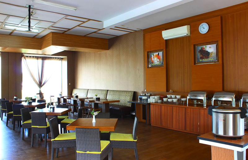 The Rizen Hotel 3