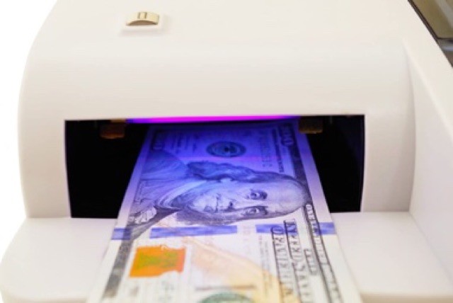 Compact Bill Counter 4