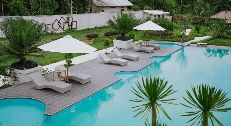 Nirvana Hotel Resort Tetebatu 1