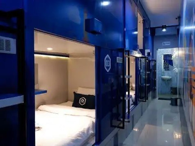 Rosalyne Sleepbox 1