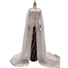 Gaun Pengantin Ekor Panjang