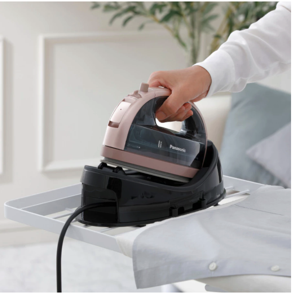 Panasonic Corporation Panasonic Cordless Steam Iron NI-WL35PNSR