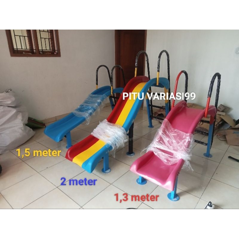  Seluncuran Anak Fiberglass dengan Tangga