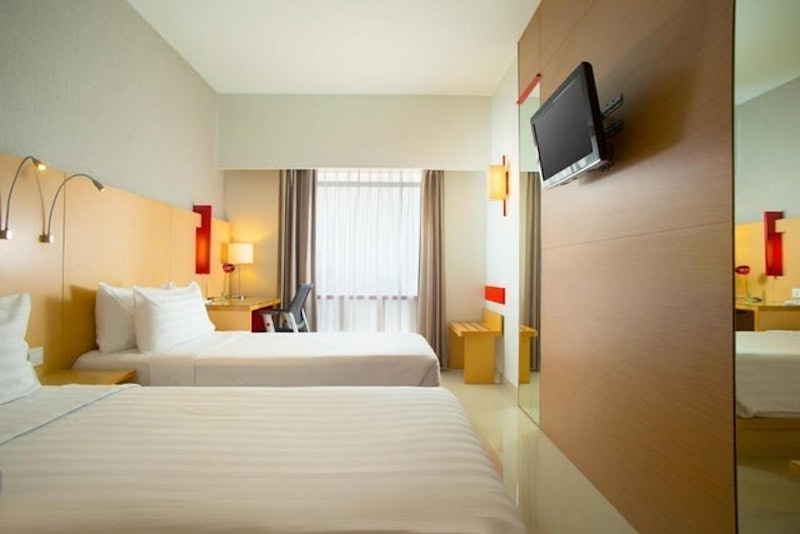 Santika Premiere Dyandra Hotel & Convention 1
