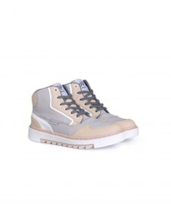 Hagia Women 4