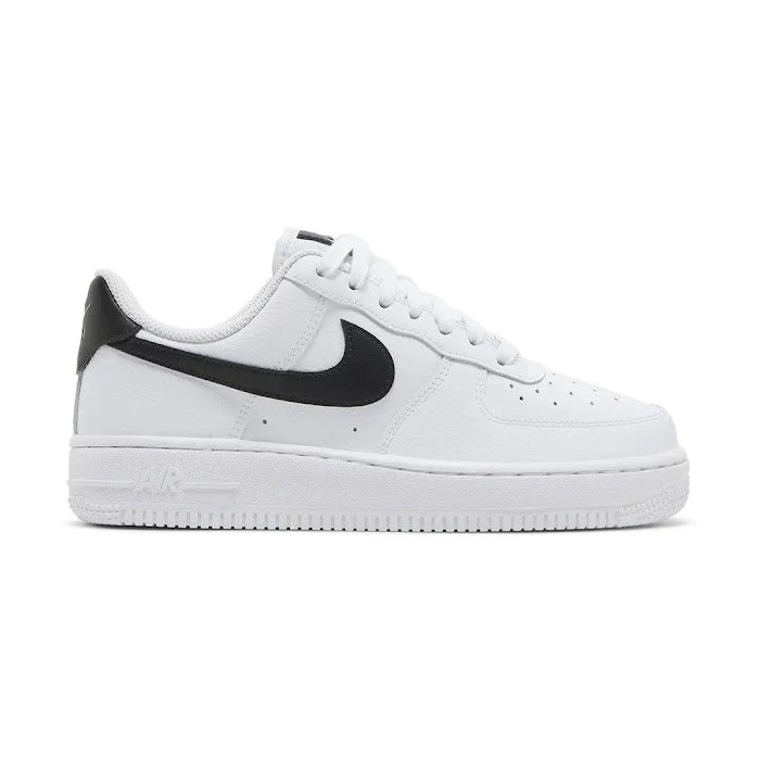 10 Rekomendasi Sneakers Nike untuk Wanita Terbaik (Terbaru Tahun 2026) 2