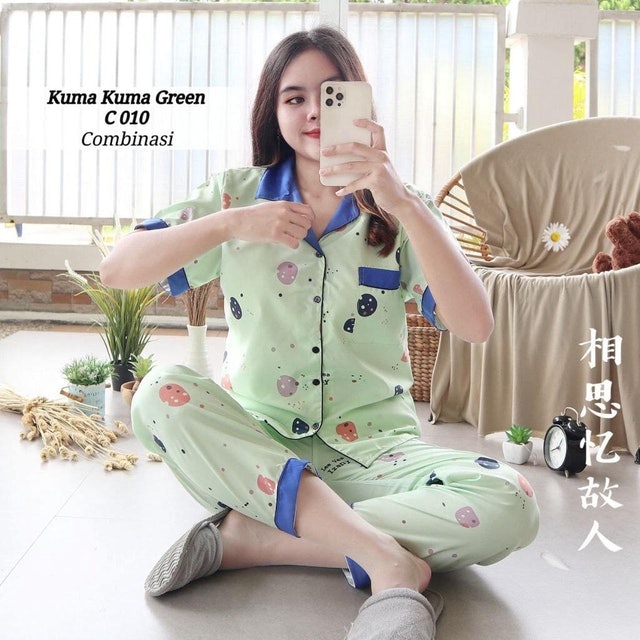 IZANY  Piyama Dewasa XXL Satin Apple