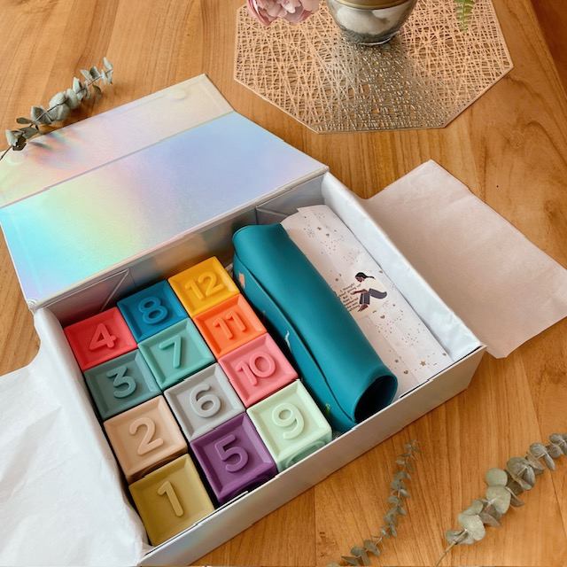 You and Me - Silver Box 4