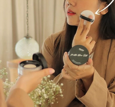 Fandi Universal Kosmekreasi Tératu Beauty Translucent Loose Powder