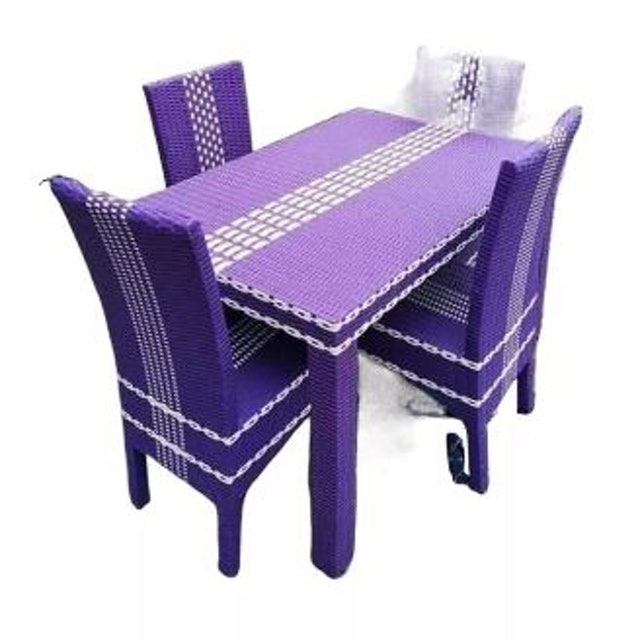  Set Meja dan 4 Kursi Rotan Sintetis Minimalis