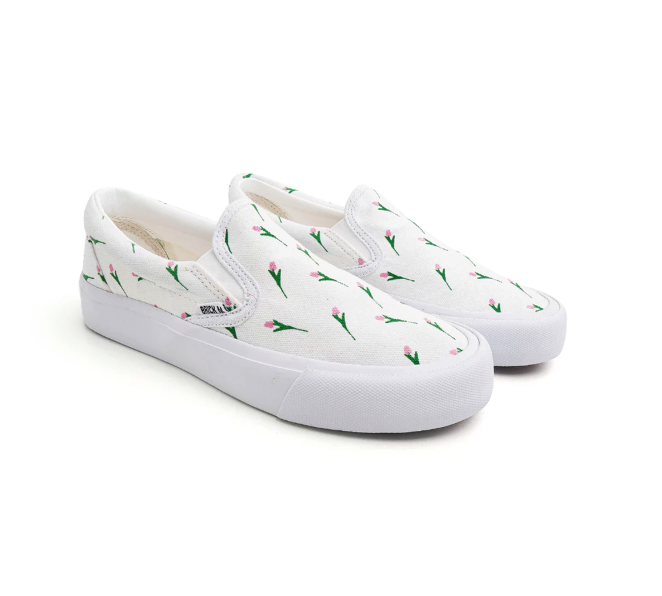 Brick Mansions Slip On Mission Tulip Flowers ｜ VN000EYEBWW